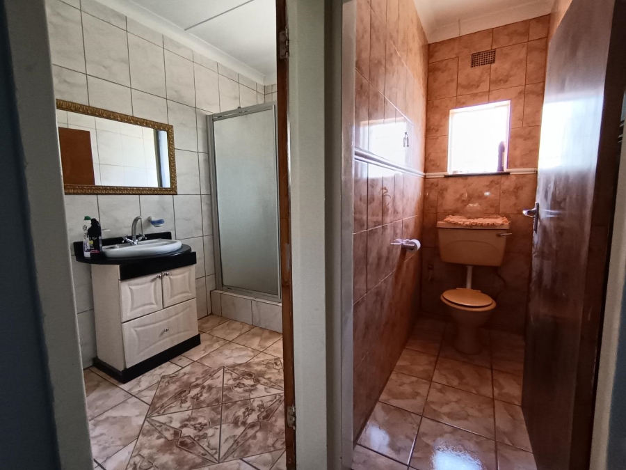 5 Bedroom Property for Sale in Hospitaalpark Free State